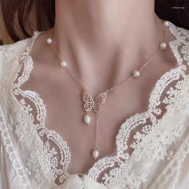 

Chains Butterfly Pearl Pendant Necklace Gift For Women Inlaid Zircon Shiny Jewelry Elegant Asymmetrical Cute Party