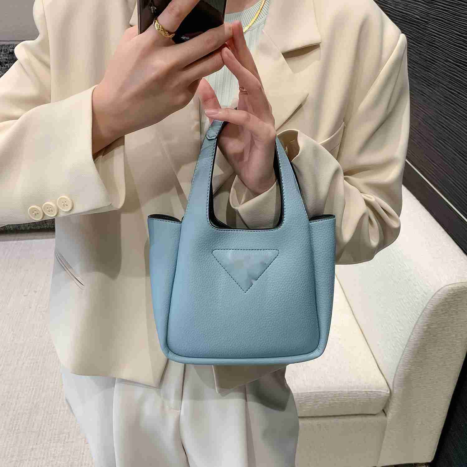 

designer shopping basket bag fashion bag women's new cross one shoulder portable fashionable Tote, Blue