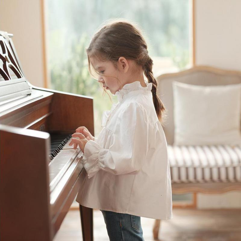 

Kids Shirts Spring Autumn Korean Sweety Girls Cotton French Court Style Baby White Shirt Baby Lotus Collar Long Sleeve Lace Top Blouse 230317, Beige