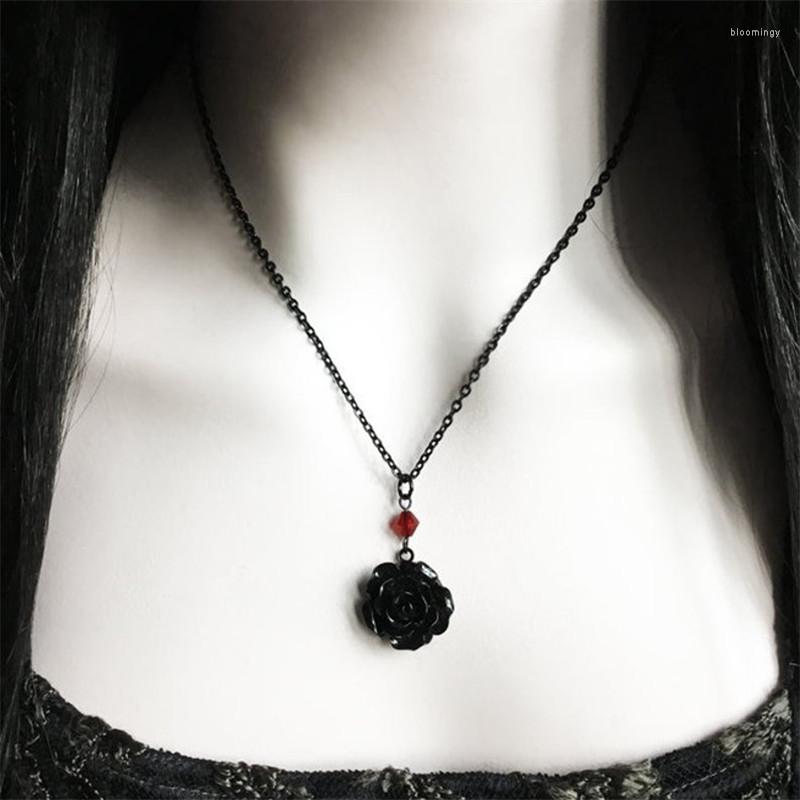 

Pendant Necklaces Gothic Black Rose Necklace Wedding Party Festival Gift Souvenir Daily Jewelry For Men And Women