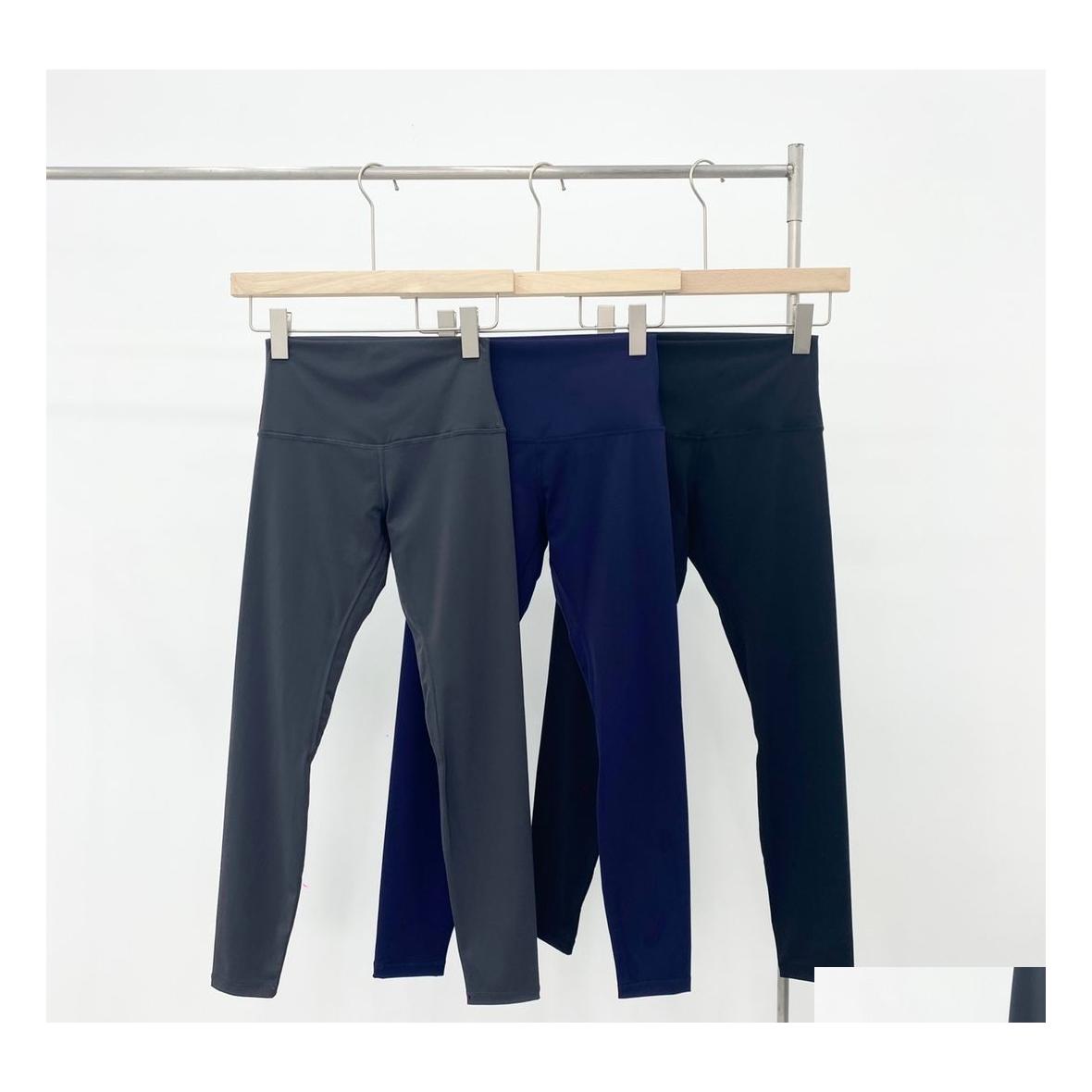 

Yoga Outfit Lu Align Leggings Naked Feeling High Waist Sports Women Breathable Workout Seamless Scrunch Gym Legging 2022 Sell Drop D Dhkyh, Grey