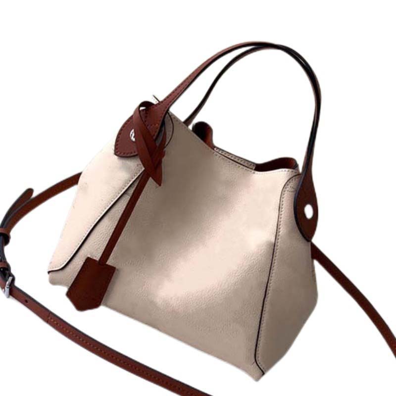 

Classic the tote bag designer bag handbag Classic Cross body Real Genuine tote bag leather With Serial Number Women Fashion Temperament women exclusive, Black1