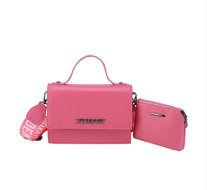 

Famous Designer Shoulder Bag Chain Crossbody Tote Women Classic Handbag Purse Luxury Shopping Wallet Casual Capacity Handbags Fashion Bags T004