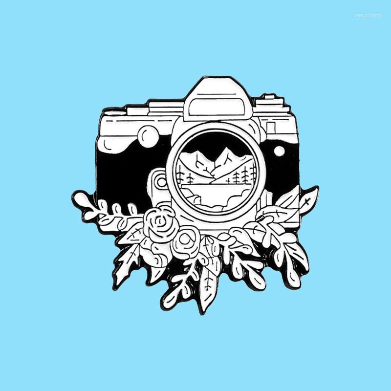

Brooches Enamel Pin Vintage Camera Black White Badge For Bag Clothes Lapel Outdoor Backpack Pography Jewelry Gift Friends
