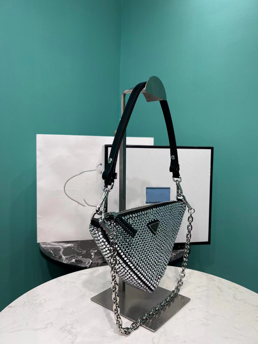 

Women's Bag high-end customized handbag fashion casual beautiful simple shoulder Bag model number 1BC190 SXK8865