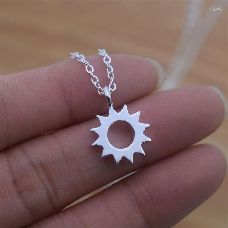 

Chains 12pcs Fashion Round Alloy Sun Pendent Necklace For Women Female Jewelry Party Gift