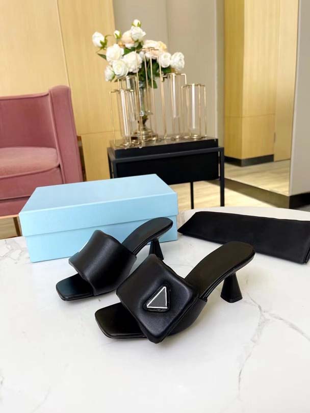 

Summer Beach Low Heel Slippers Triple Cross Decorative Sandals Leather Sexy Designer Shoes 6.5 cm High Belt Buckle Women's Shoes Fashion Platform 35-42, Black