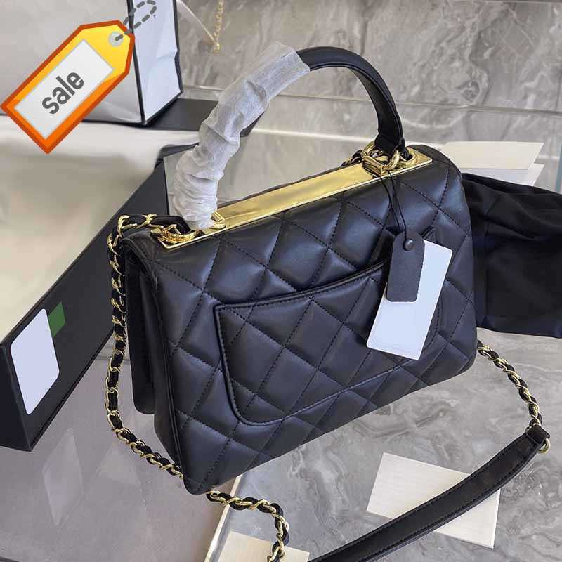 

Luxury Women's Brand Designers Shoulder Bags 2023 Fashion Classic Texture Sheepskin Clamshell Handbags Metal Bracelet Crossbody Bag Factory Direct Salest, Black
