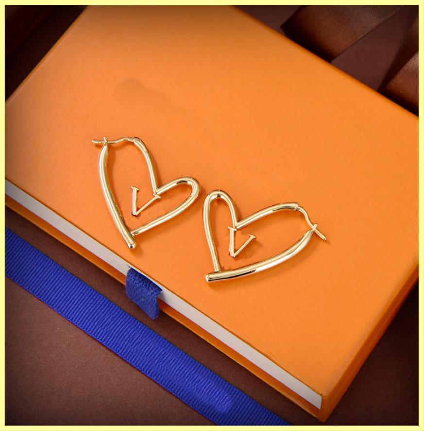 

Big Size Women Hoop Earrings Fashion Letter Love Gold Stud Earrings Lady Luxury Designer Heart Earring Brands Jewelry Whole 217339583