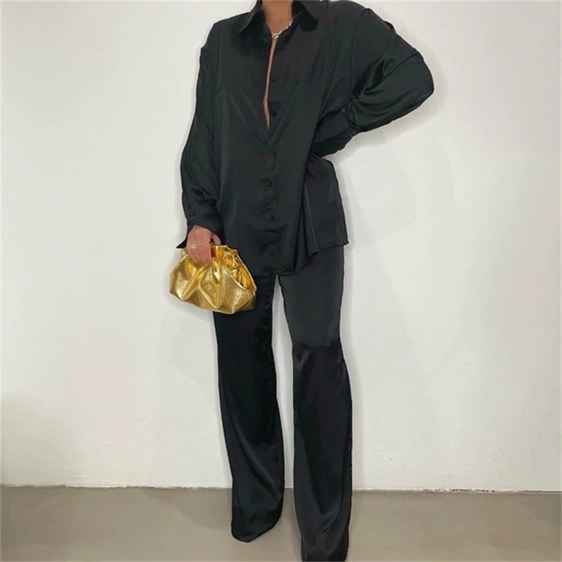 

Women  Two Piece Pants Glossy Silky Satin Loose 2 Set Solid Long Sleeve Single Breasted Shirts Top Wide Leg Fashion Casual Home Suit 230317, Red