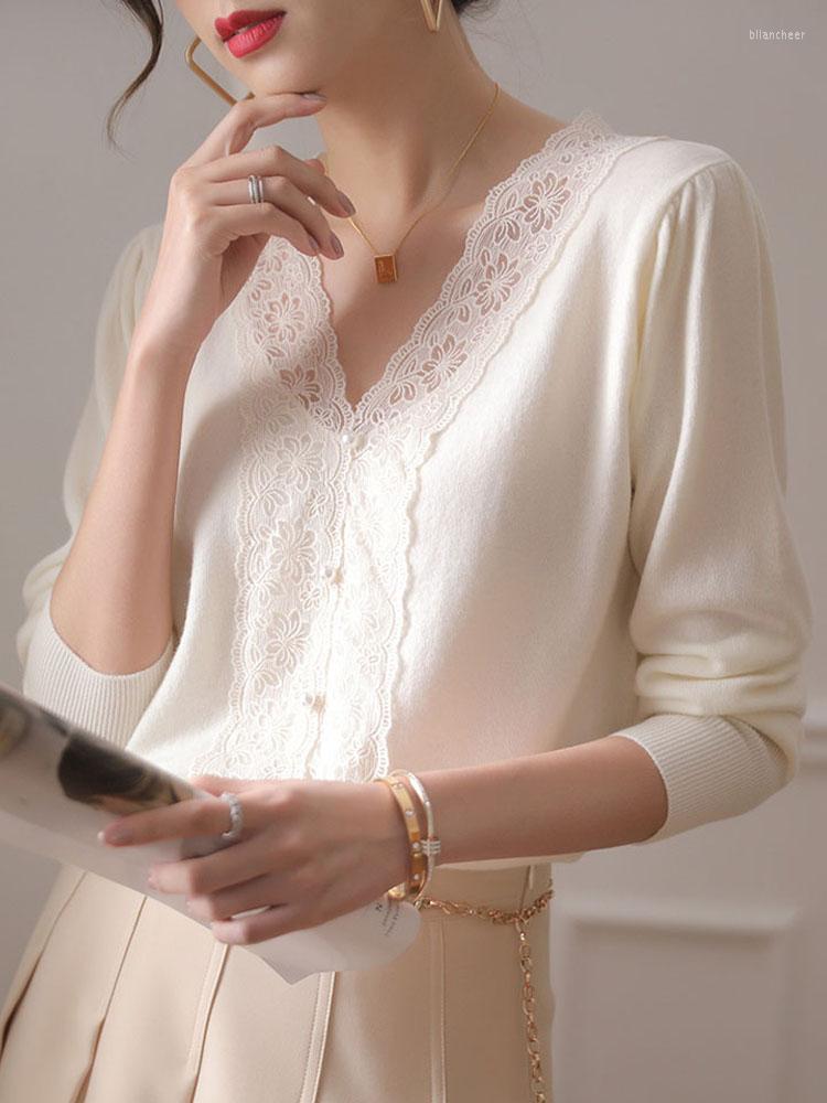

Women's Blouses Autumn Fashion French Elegant Lace Stitching Blouse Women Sweet V Neck Loose Knitwear Shirt Female Long Sleeve Tops Mujer, Black