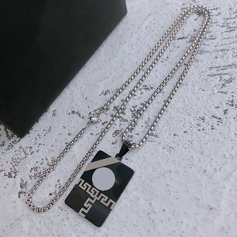 

Letter Geometry Design Necklaces Women Black Card Pendant Necklaces Circle Slide Adjustable Necklace with Box