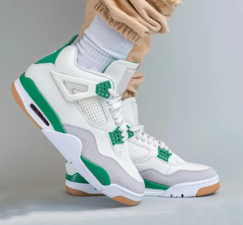

top SB x 4 Pine Green Mens Shoes 4s Sail/Pine Green-Neutral Grey-White Suede Sneakers Basketball Shoes DR5415-103 With Original Box size: us7-13