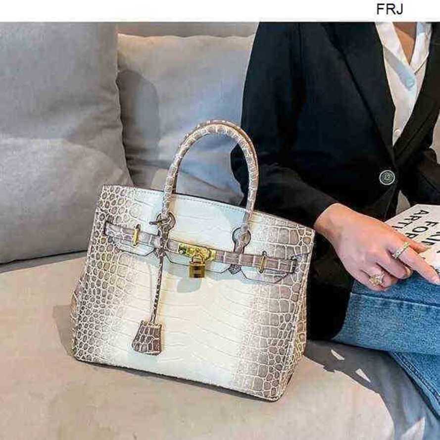 

Designer Bags Birkin Handbags Herms Womens Handbag Picotin 18 22 High Capacity European and Single Shoulder Underarm Retro Large Texture Por, Himalayan white 25cm