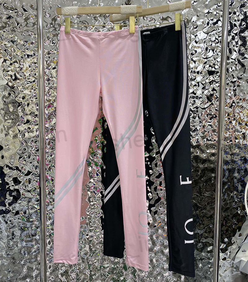 

Women Yoga Pants Fashion Tight Pant Casual Sport Style Capris Women Classic Reflective Sweatpants Light Running Jogger Breathable Pants 23ss, Black