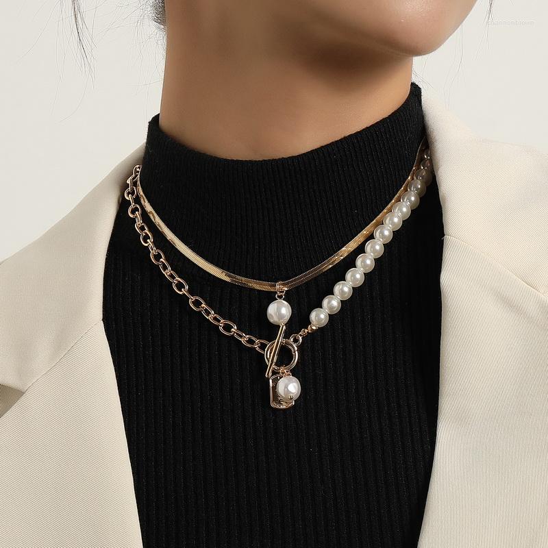 

Pendant Necklaces Fashion Asymmetrical Thick Chains Imitation Pearl Necklace For Women Punk OT Buckle Geometric Clavicle Jewelry