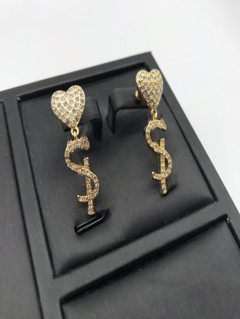 

Fashion Designer Earrings For Women Jewelry Silver Gold Letters Hoop Earring Womens Stud Earrings Box Wedding Ear Studs Pendants h2936678