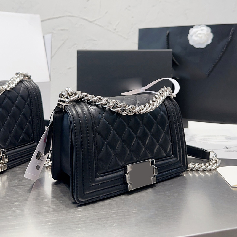 

Women Lambskin Boy Quilted Bags Silver Metal Hardware Chain Strap Crossbody Shoulder Handbag Classic Mini/Medium Flap Purse Lareg Capacity Designer Purse 20CM/25CM, Box
