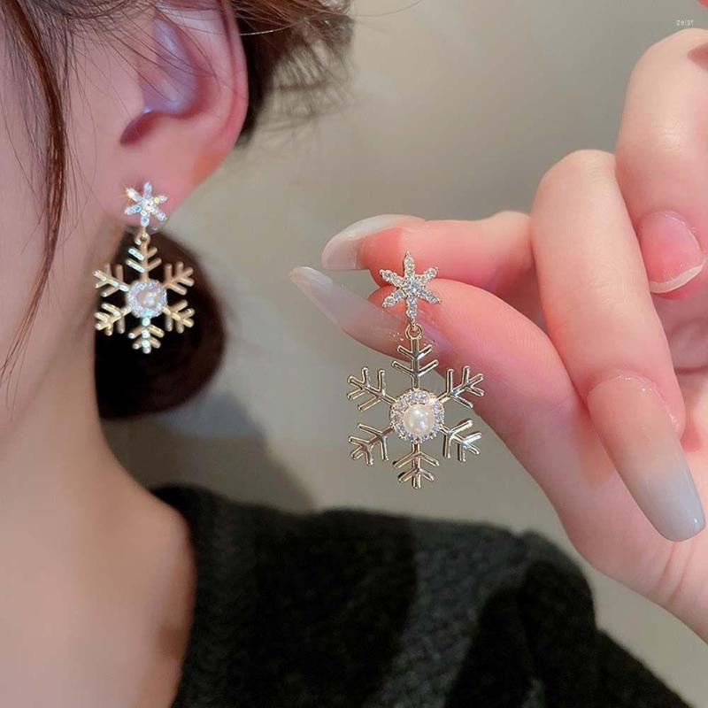 

Dangle Earrings 1 Pairs Light Luxury Brilliant Christmas Exquisite Snowflake Earring Sweet Girls Ear Hook