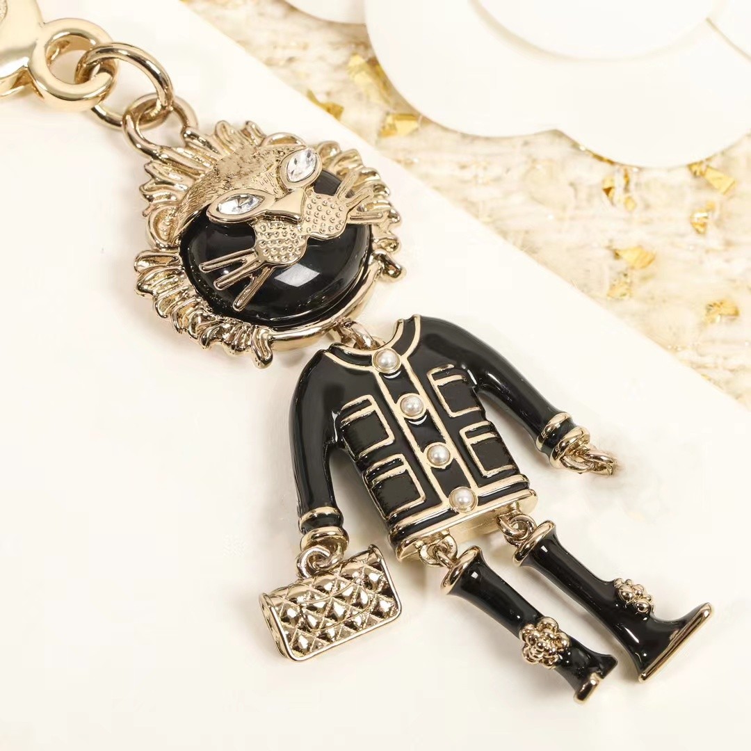 

keychain Lion diamond Encrusted fashion keychain