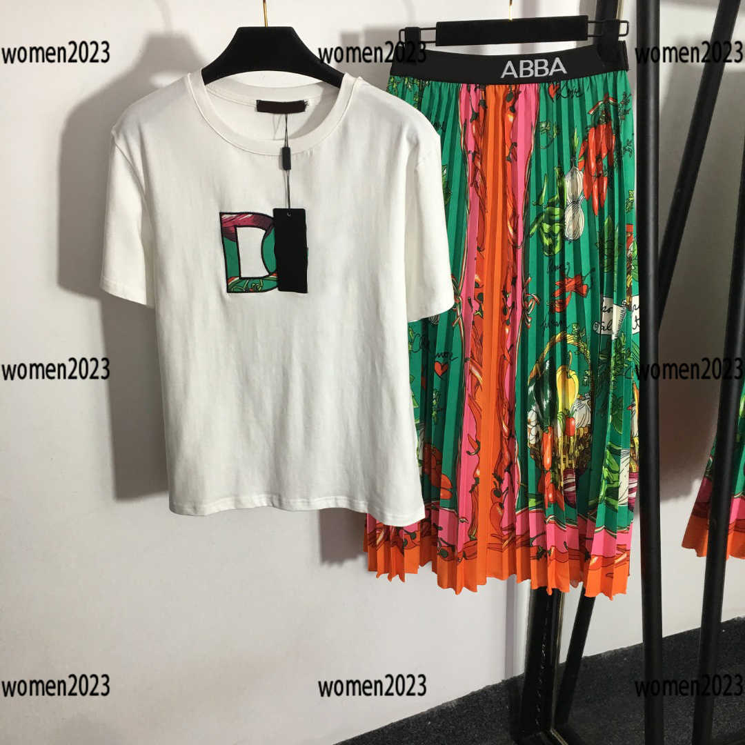 

Women's suit girl sets ladies dress 2pcs Pocket short sleeve T-shirt and pleated skirt Summer Free shipping Size S-XL New arrival Mar14, Black