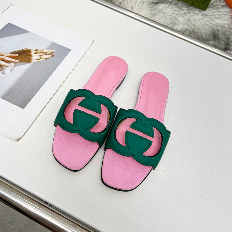 

Luxury Summer New Women's Slippers Brand Designer Large Sandals Flat Heel Fashion Versatile Leather Casual Comfort Miter Slippers 35-44