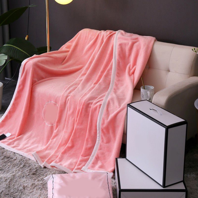 

Exquisite fleece blanket for women birthday present outdoor portable mat shawl tiger bee pattern trendy cover fuzzy designer blanket vintage colorful JF029 B23