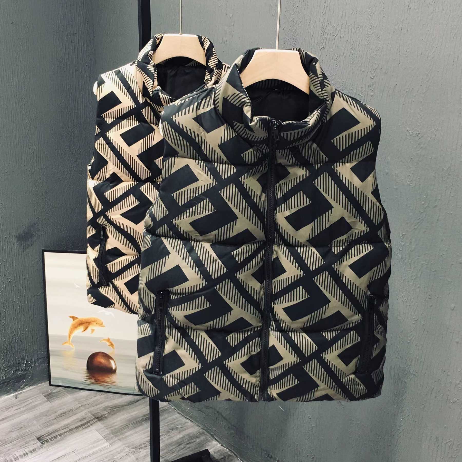 

Luxury designer jacket men hooded jackets F 3d Printed cardigan coat Nylon windbreaker fashion casual mens zipper Jacket 4xl 5xl NIBS, Khaki-down vest