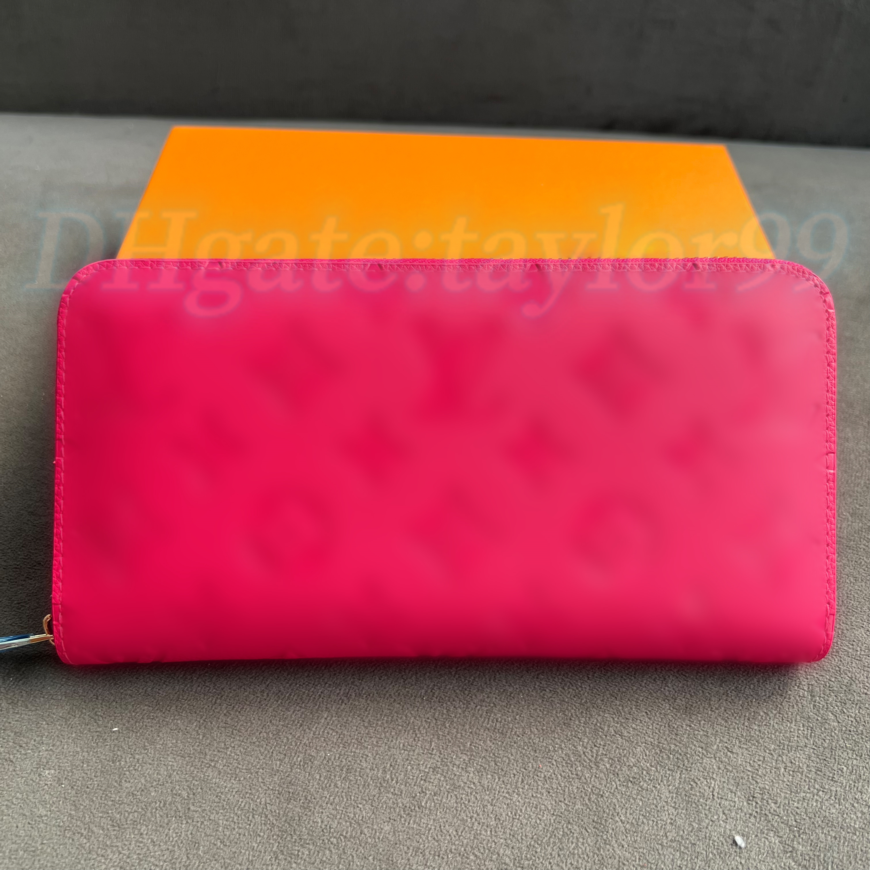 

Women M42616 N61264 Clemence Zippy Genuine Leather wallet Mens Purse Designer wallets flower Embossed card holders Luxury fashion Coin purses key pouch cardholder, Embossed black