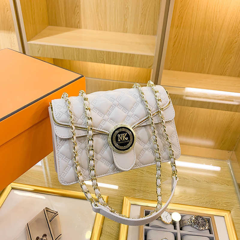 

Women's Bag Lingge Chain Bag Women's Summer Premium Small Square Bag Leather One Shoulder Crossbody Bag 2023, Black7