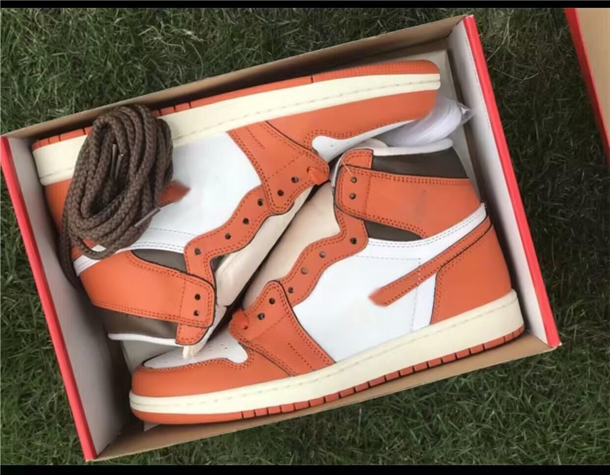 

Jumpman 1 Mens Basketball Shoes OG UNC 1s Low UNC Designer Women Rpyal Shadow Obsidian Paris Chacigo Red Trainers Court Purple Sports Sneaker