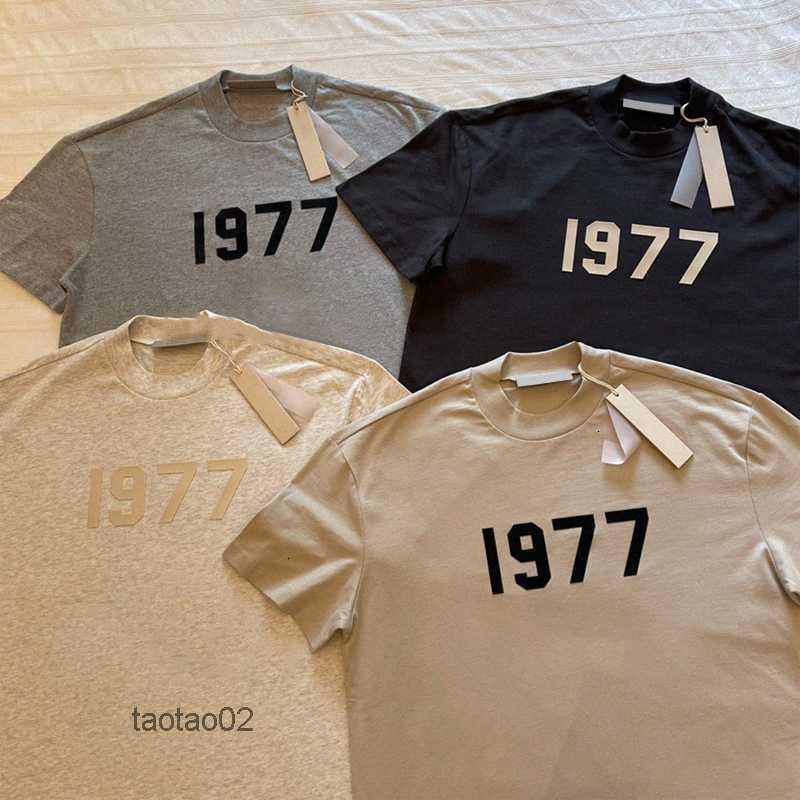 

Men' Tracksuits Designer Luxury 1977 Essentail Classic t Shirt Mens Womens Essen Hip Hop Short Sleeve Tops Quality Summer Breathablejy06