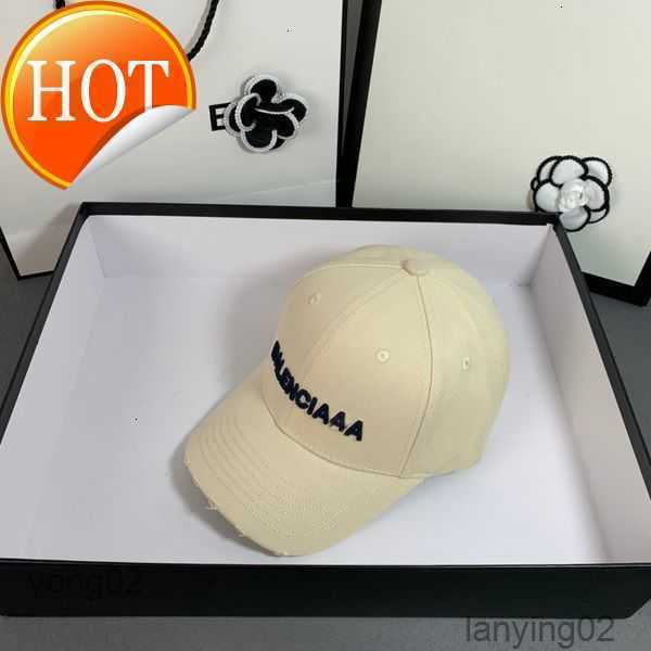

Ball Caps Couple Sports Designer Women Fashion Hole Casquette Outdoor Sunshade Warmth Letter Embroidery 3d Cap 4q6si