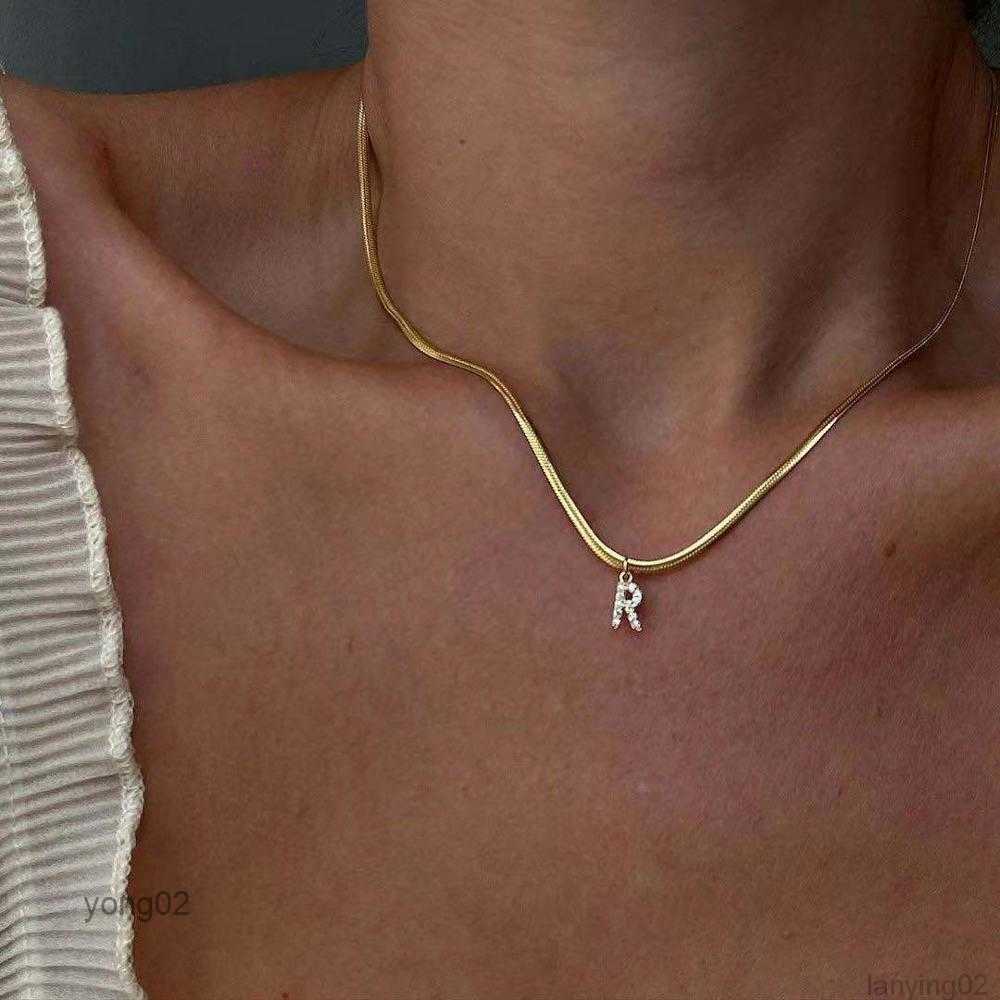 

Inlaid Zircon Letter Initial Pendant Necklace for Women Gold Chain Cute Charms Collier Alphabet Necklaces Jewelry Friends Giftl0bt