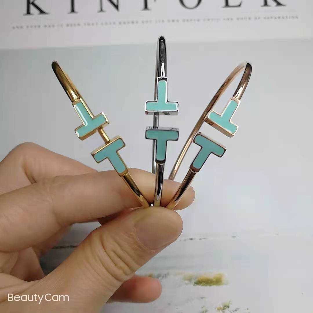 

BenchmarkingFashion T the same green agate double-T bracelet 18k rose gold women's open Bracelet trend