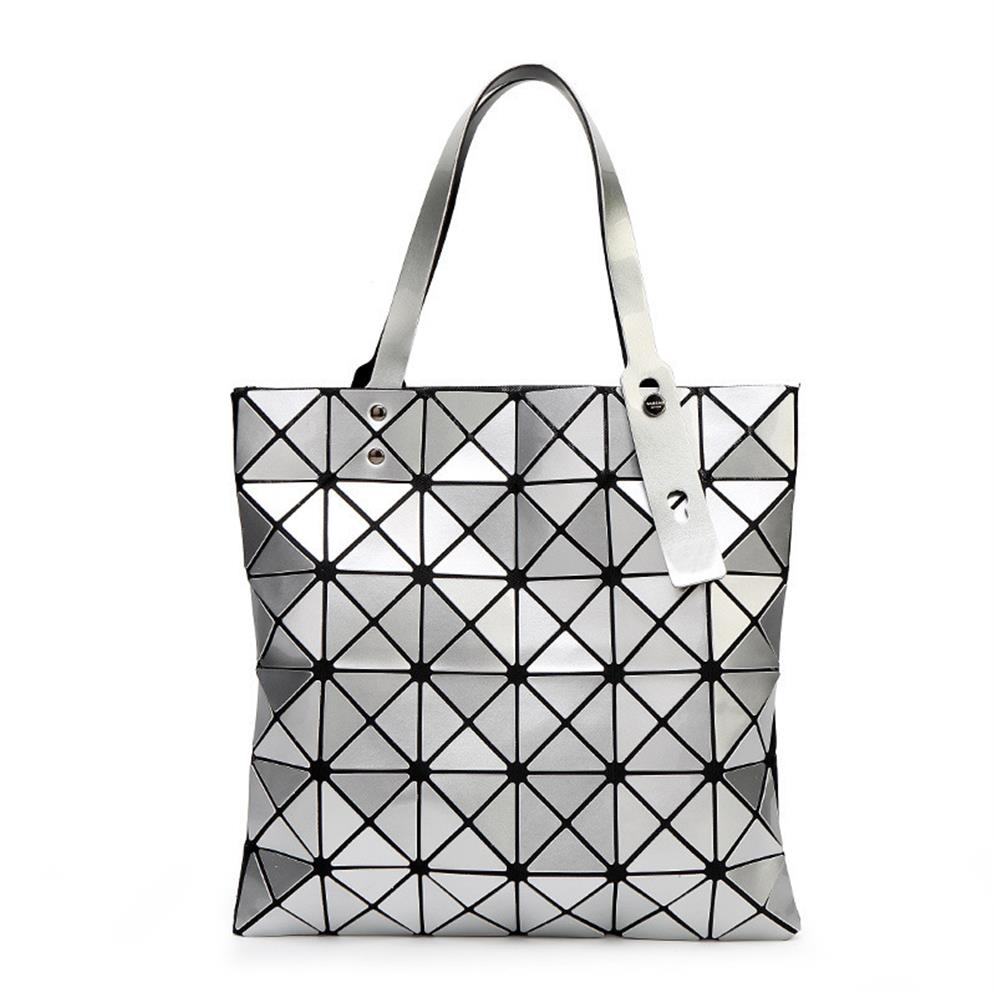 

2021 New Fashion Women's Bag Sequin Geometric Lingge Trend One Shoulder Portable Japanese Laser269E