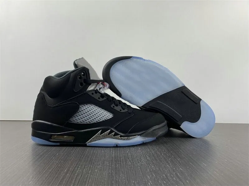 

2023 Basketball shoes Released Jumpman 5 OG Mens Black Fire Red Metallic Silver Fashion Sport Zapatos Sneakers Excellent Quality Size US7-13 With Box