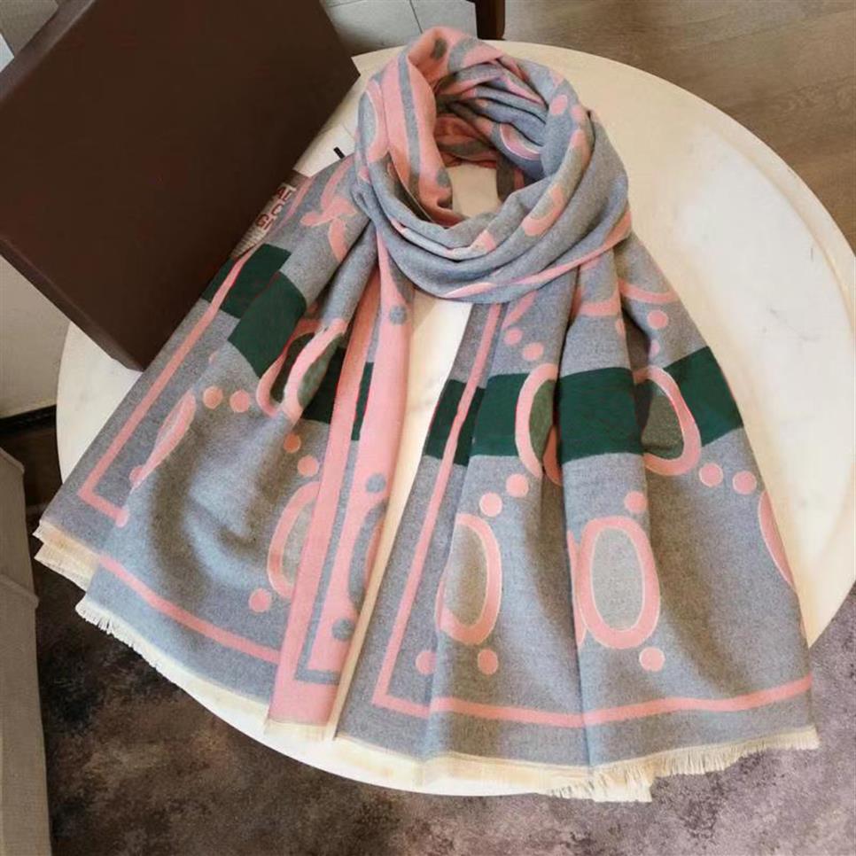 

2021 fashion cashmere high quality cashmeree scarf ladies autumn and winter plaid letter jacquard shawl exquisite workmanship2420