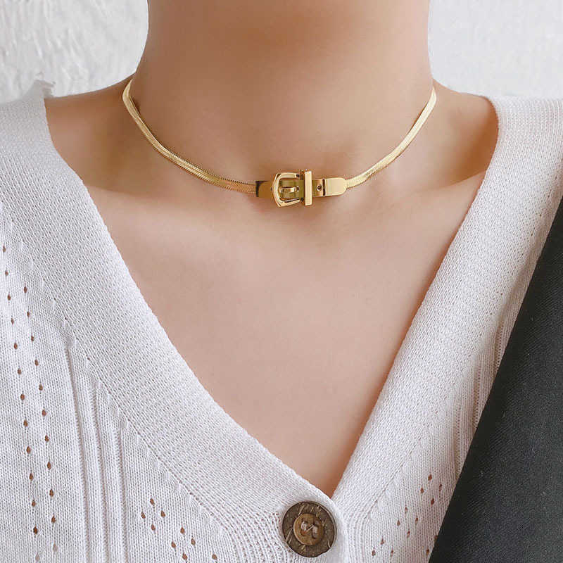 

Simple Korean version titanium CD love Steel Necklace women's versatile long sweater trendy neck chain niche design sense clavicle