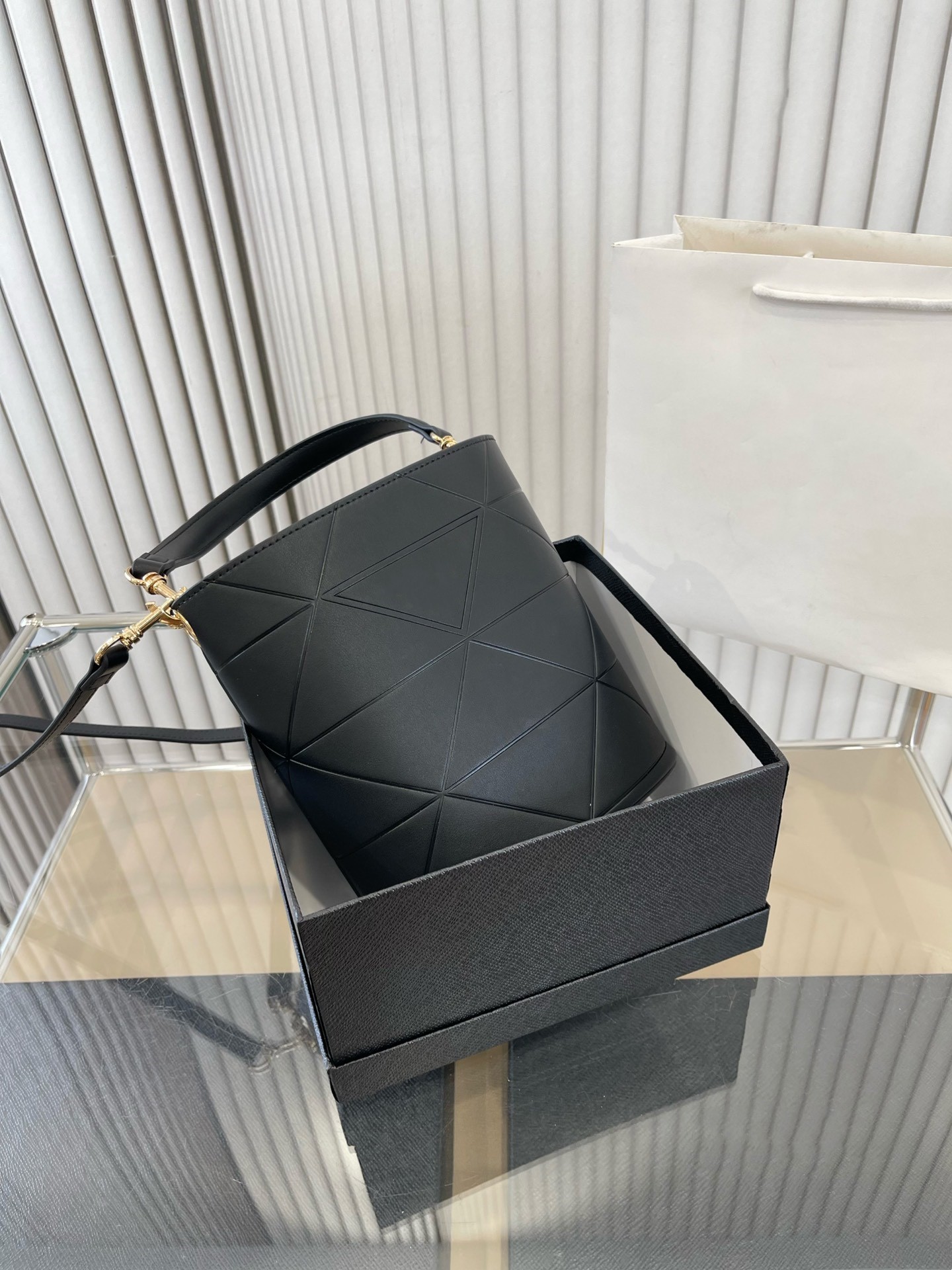 

Classic brand designer bag Soft leather women's portable bucket bag Double strap Single shoulder bag large capacity crossbody bag new oval bottoming brand bag, Customize