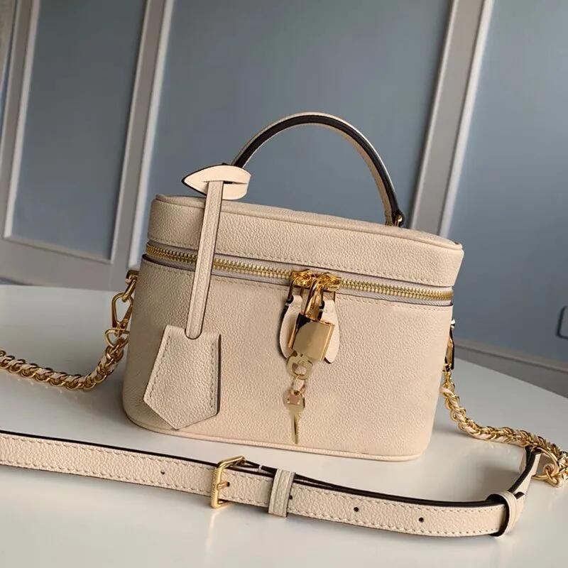 

7A Designers 2021 shoulder bags Collision legend with poker patterns Each playing card face Both are fashion trump cards Genuine Leather 4th, Box