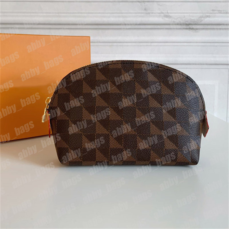 

Brown Check Cosmetic Case Women Designer Makeup Bag Leather Travel Pouch Women Designers Arch Zipper V Make Up Bag Clutch Purse Pouches, Brown flower
