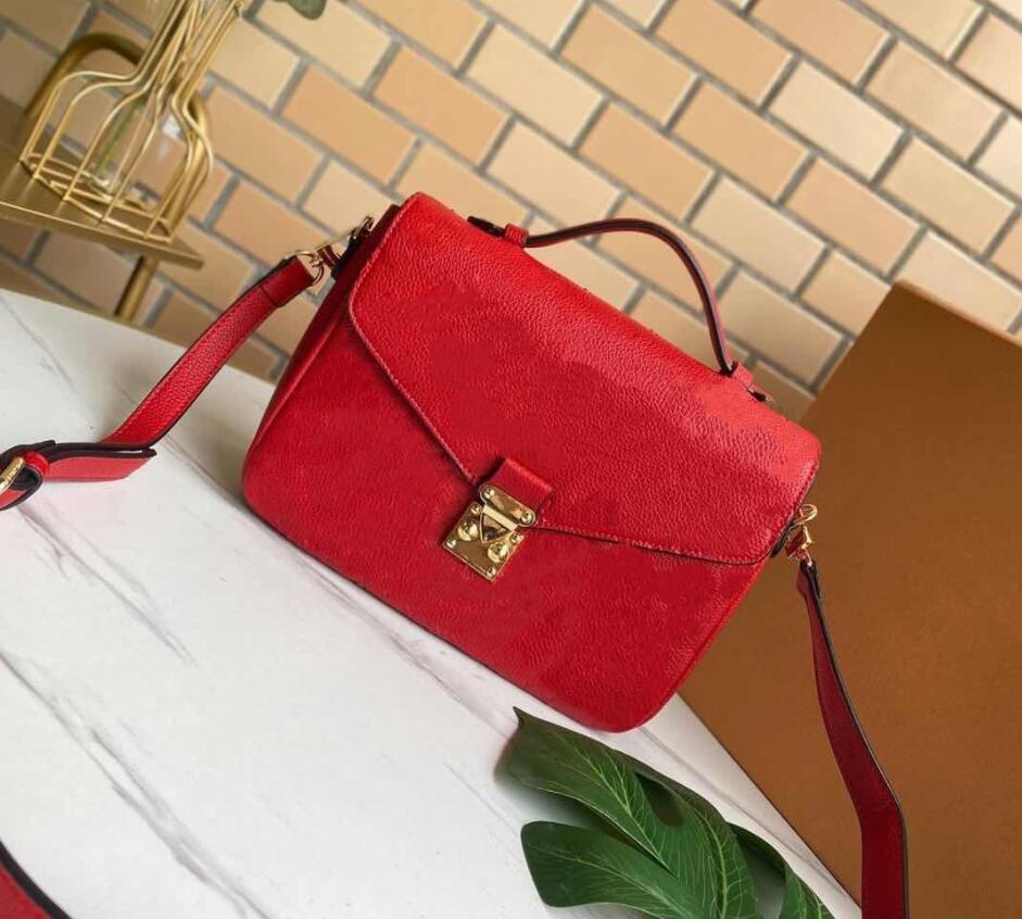 

Empreinte Leather bags Metis Classic Messenger Bag 10 Vibrant Colors with Gold Engraved Metal Buckle Super Soft Women Fashion Shoulder Bags, Black