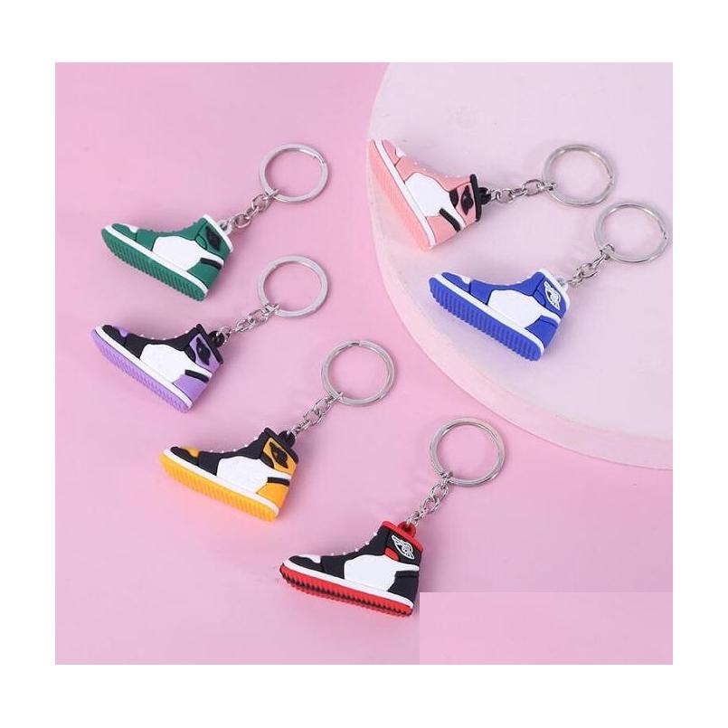 

Party Favor Fashion 3D Stereo Sneakers Keychains Gift Mini Basketball Shoes Model Keychain For Boyfriend Birthday Present Bag Pendan Dhxav