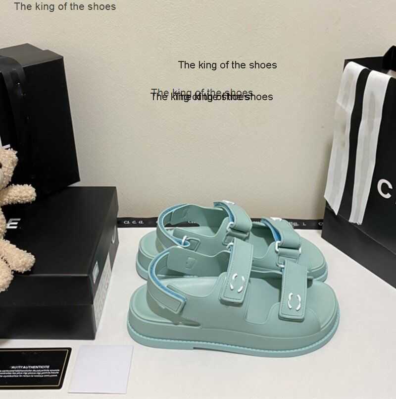 

slippersBuckle Sandals grandad sandals Dad caviar High Quality women Slippers Crystal Calf quilted Platform Summer Beach Slipper 35-40 With box, Black