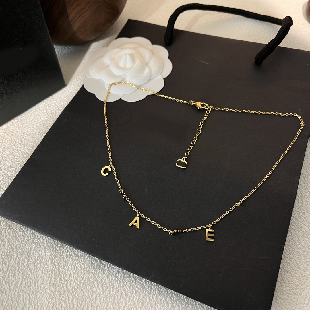 

Luxury Designer Fashion Necklace Choker Chain 925 Silver Plated 18K Gold Plated Stainless Steel Letter Pendant Necklaces For Women Jewelry X029