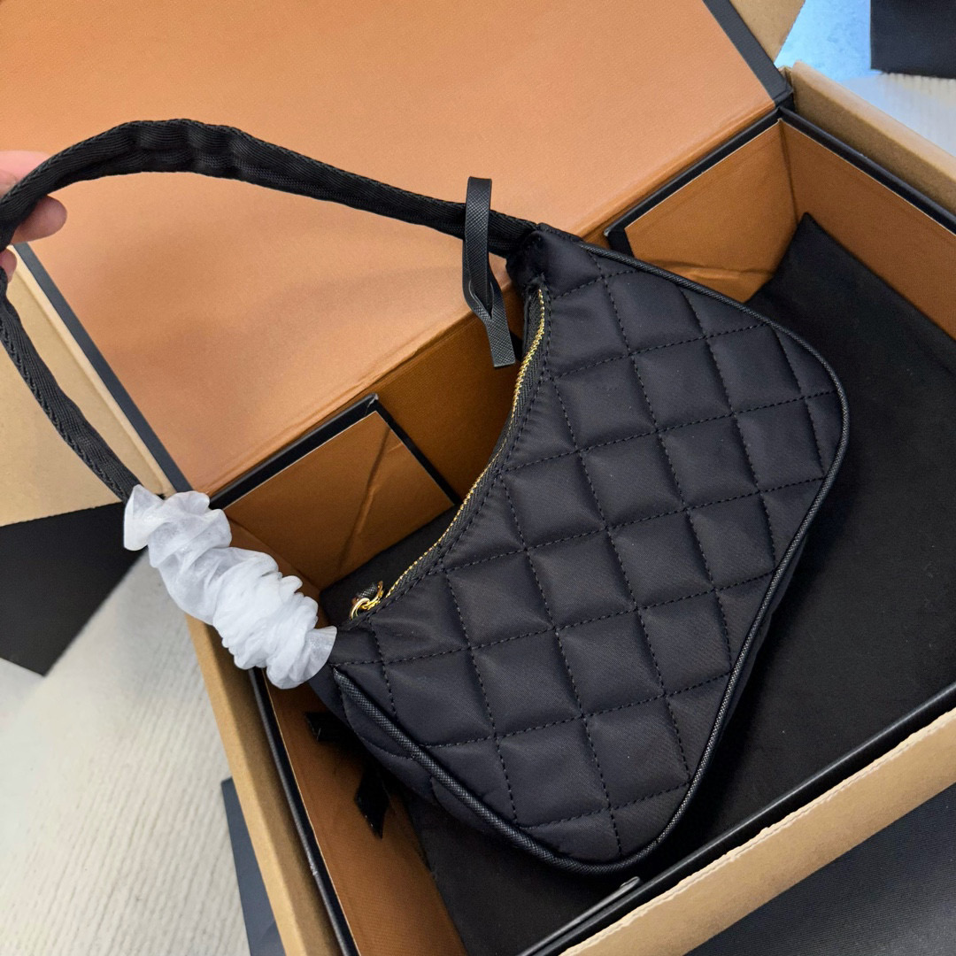 

Top quality Designer hobo shoulder bag for women Messenger promotion Chest pack lady Tote chains handbags presbyopic purse bags vintage handbag, Blue