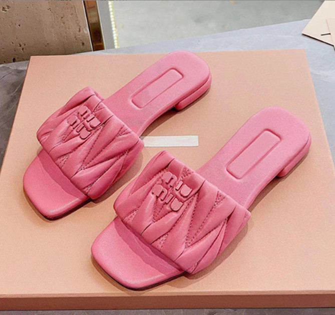 

Top Quality miu Fashion Women Sandals Genuine Leather Slippers Summer Flat Stylist Slides Ladies Beach Sandal Party Wedding Slipper, Beige