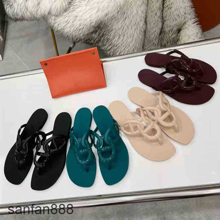 

Original Designer Hemres Slippers H 2023 new slippers anti slip flat bottomed beach shoes clip toe herringbone pig nose jelly With logo R3J3, Red