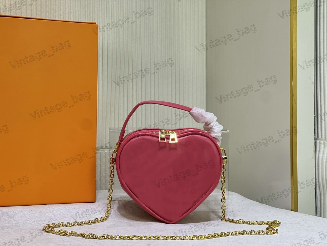 

Pop My Heart Pouch Women Mini Handbag Quilted Leather Monograms Designer Removable Chain Top Handle Shoulder Crossbody Bags Clutch Purse Wallet Evening Bags M81893